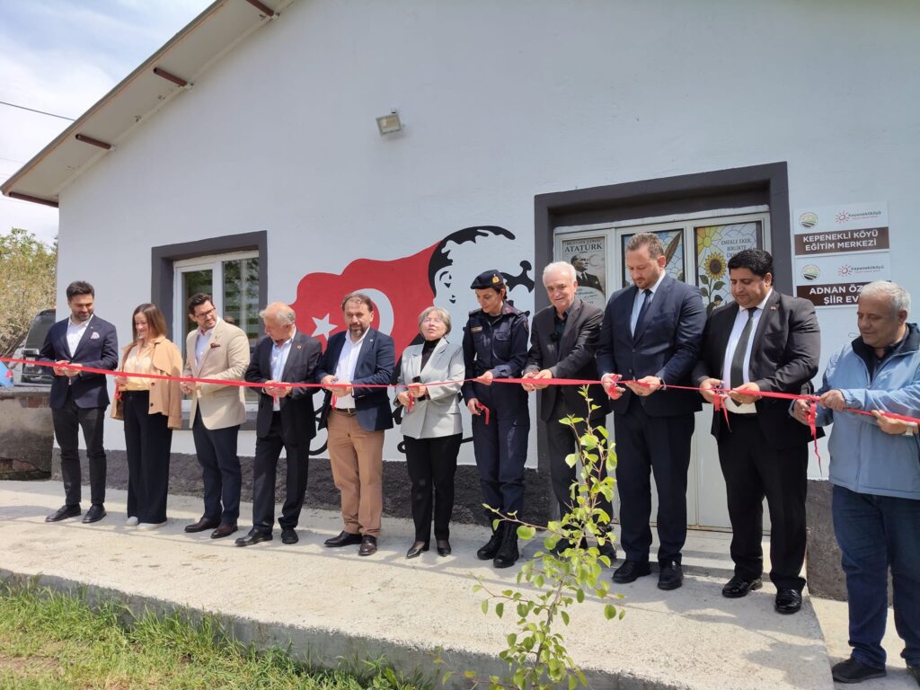 adnan-ozer-siir-evi-acilisi-1024x768 TEKİRDAĞ’DA ŞİİRDEN BİR KÖY: