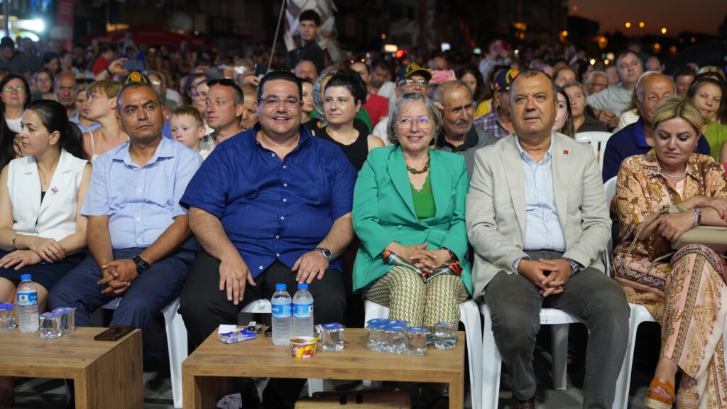 1000197423-1024x576 Marmaraereğlisi'nde Folkfest coşkusu doruğa ulaştı