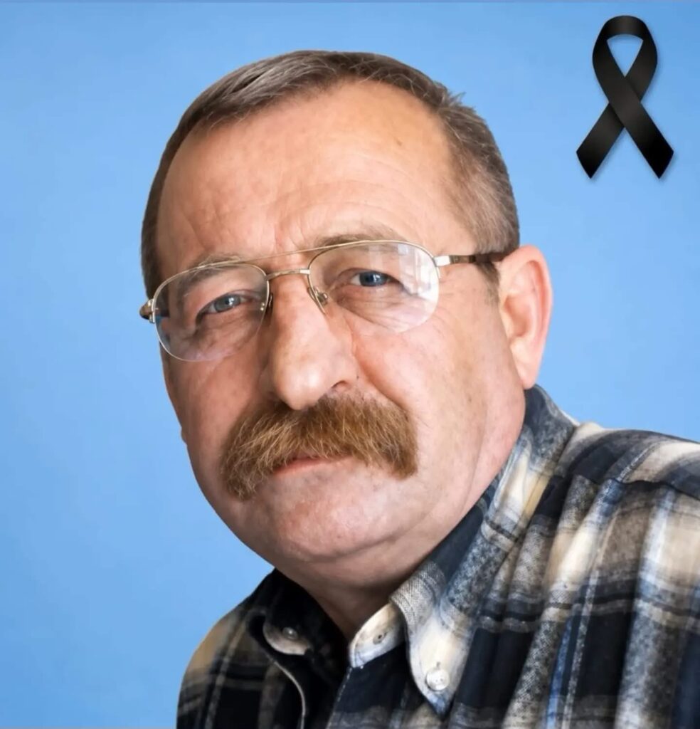 WhatsApp-Image-2026-08-26-at-17.17.26-1-984x1024 EDEBİYAT DÜNYASI BİR ÇINARINI DAHA SONSUZLUĞA YOLCU ETTİ HASAN HÜSEYİN YALVAÇ