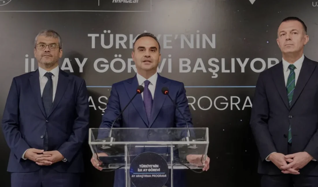 Türkiye'nin Ay Uzay Aracı'nın entegrasyonu tamamlandı. 2027'de fırlatılması hedeflenen araç,